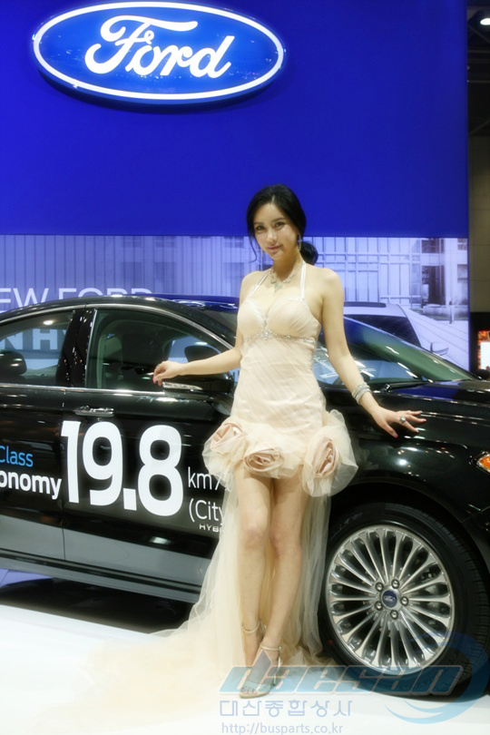 모델2.jpg